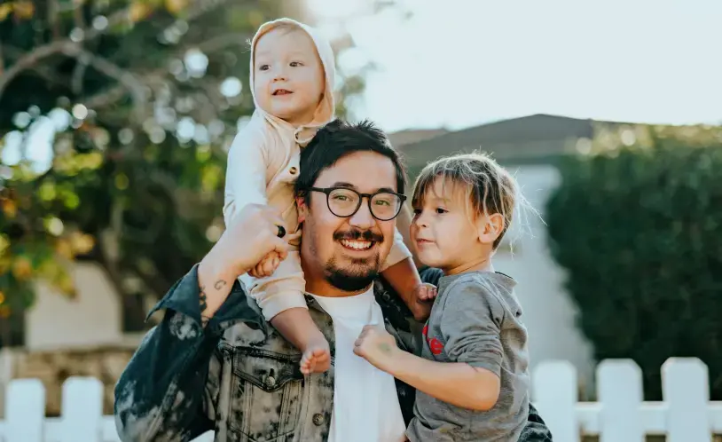 dad with two kids